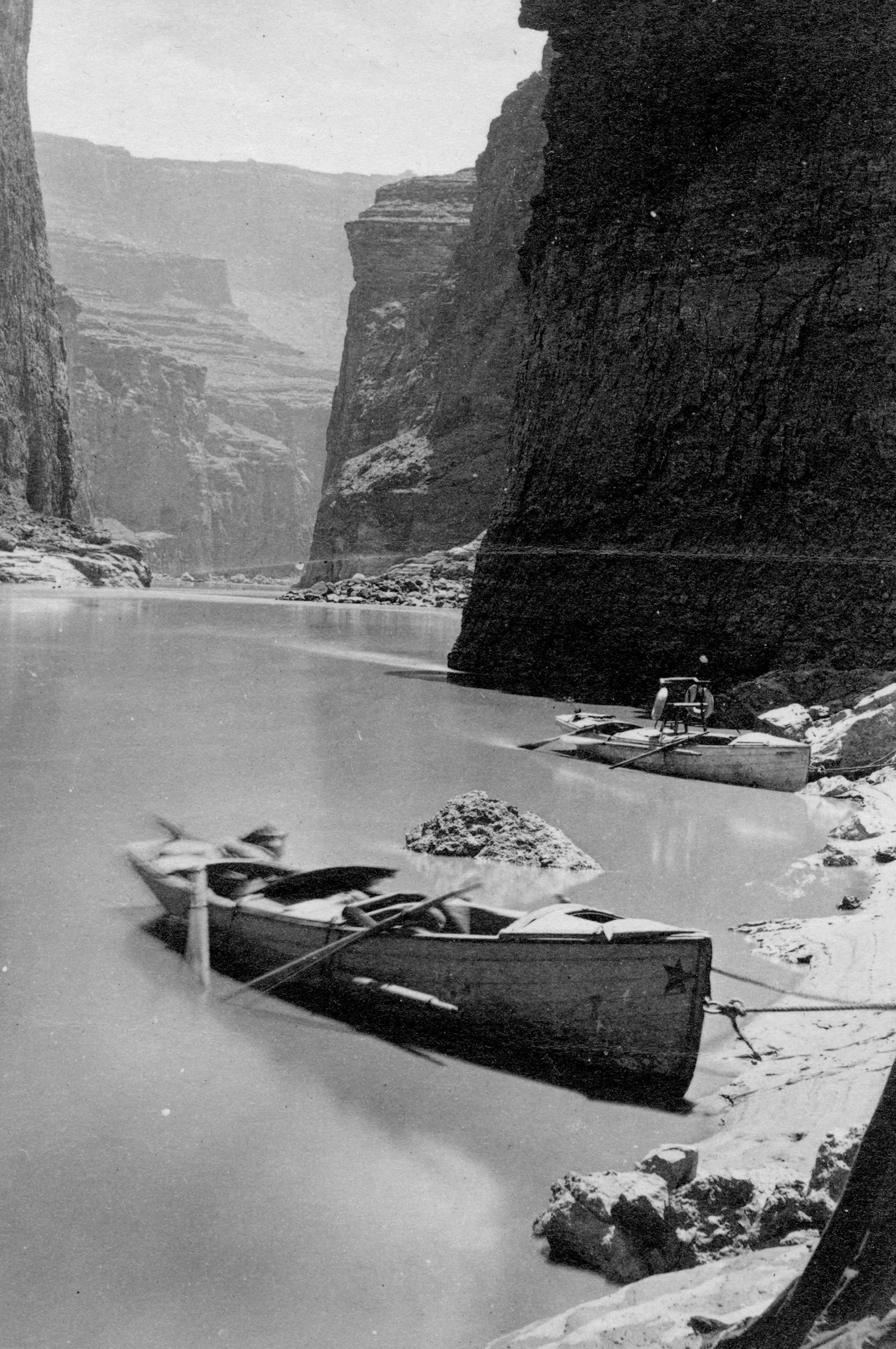 Boats in Marble Canyon